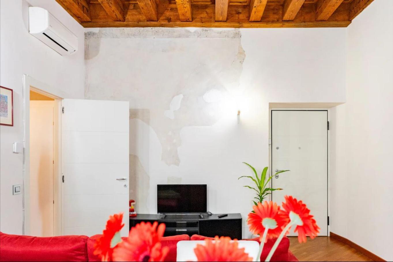 Magnolia Home - Piazza Delle Erbe Verona Buitenkant foto